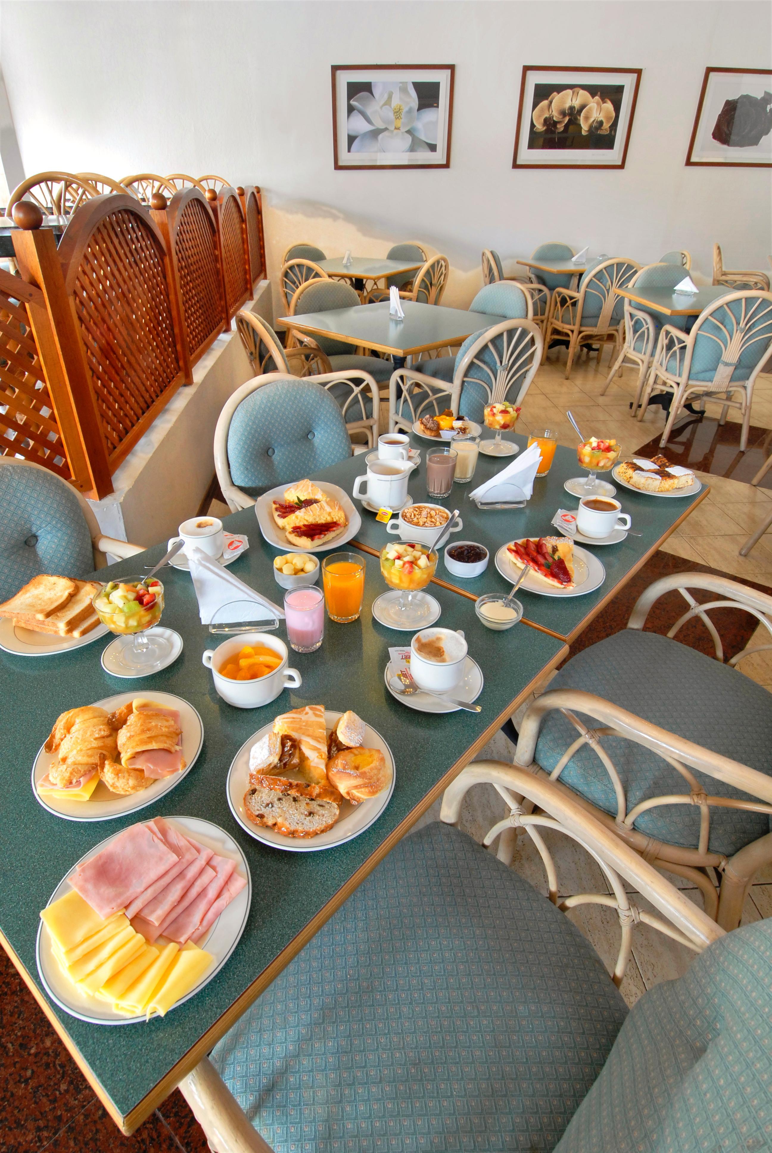 Golden Beach Resort & Spa بونتا دل استي المظهر الخارجي الصورة